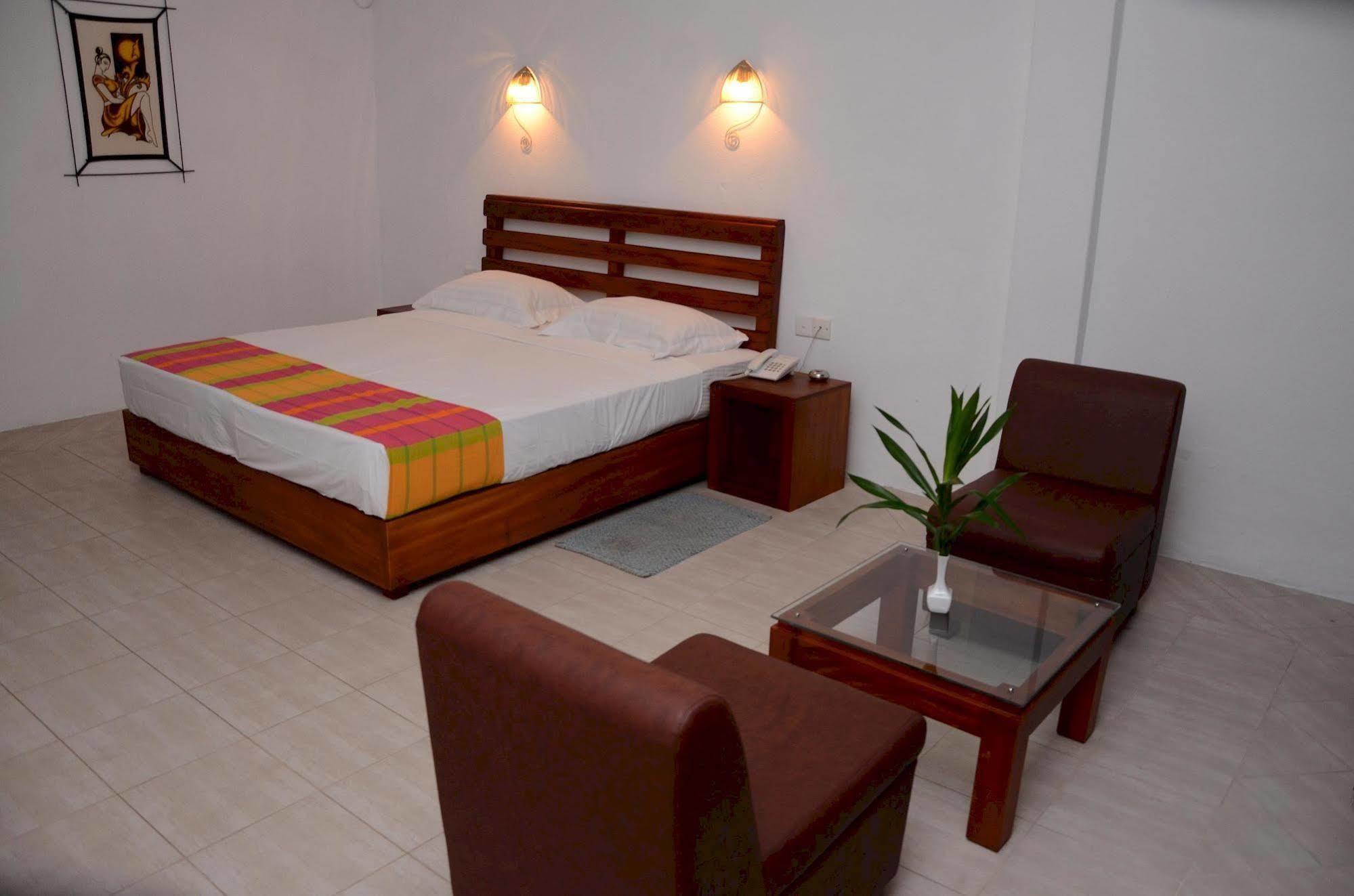 Lavendish Beach Resort Unawatuna Exterior foto